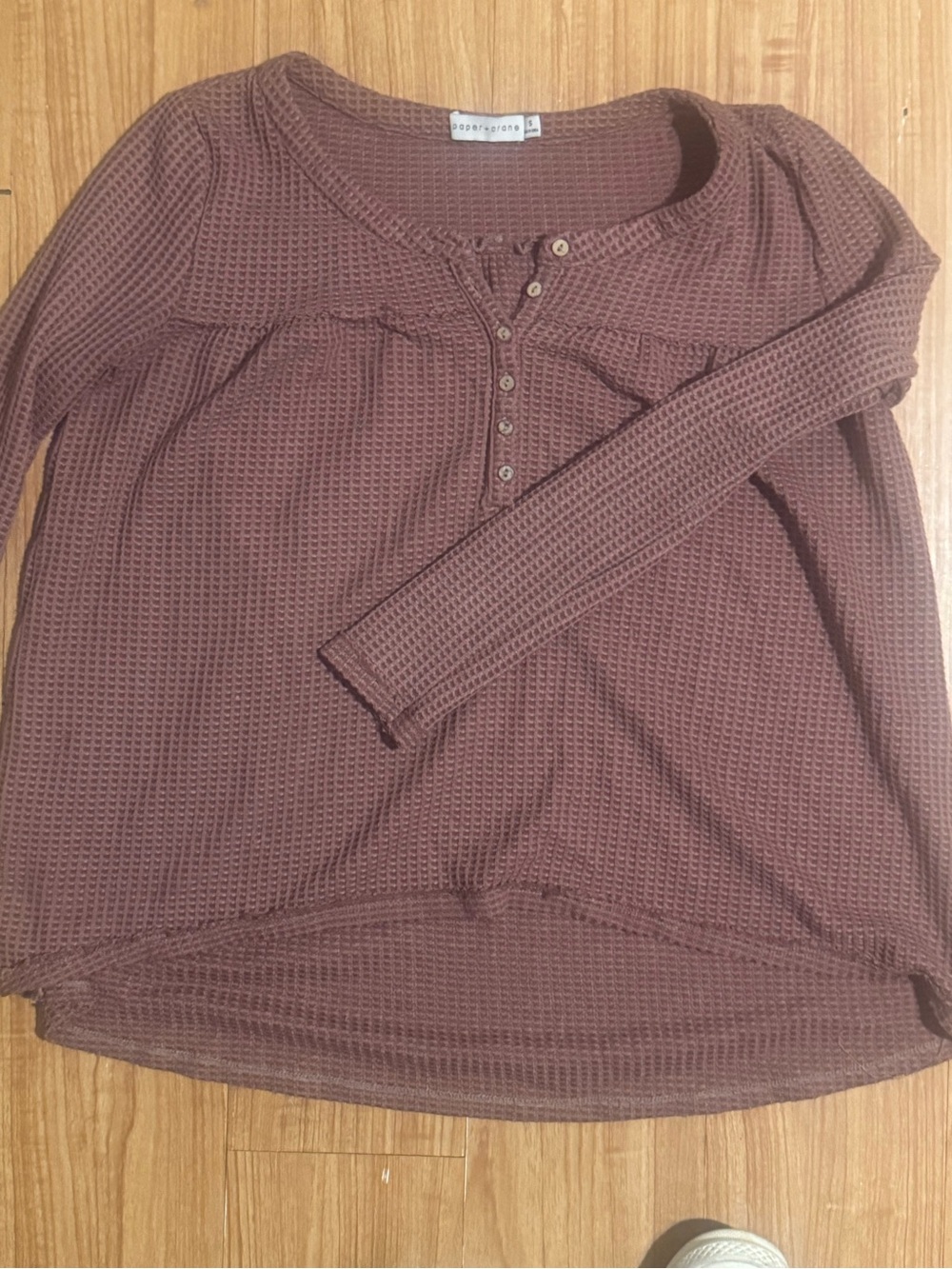 Paper Crane Waffle Henley Top in Mauve-Brown